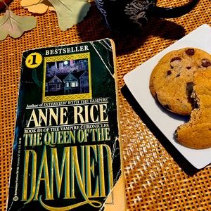Book Queen of the Damned by Anne Rice